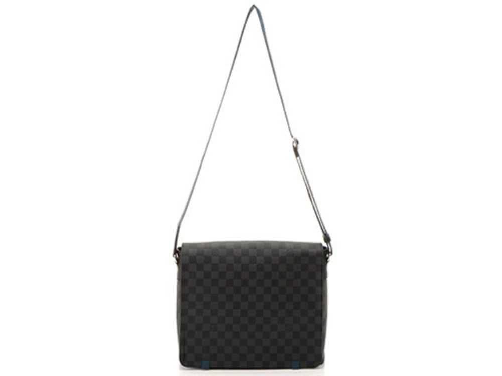 LOUIS VUITTON District NM Shoulder Bag Damier Graphite Black